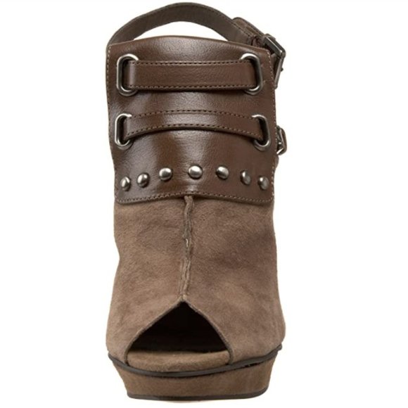 b. makowsky Irene Slingback Heels, 8.5 NIB - Picture 2 of 7